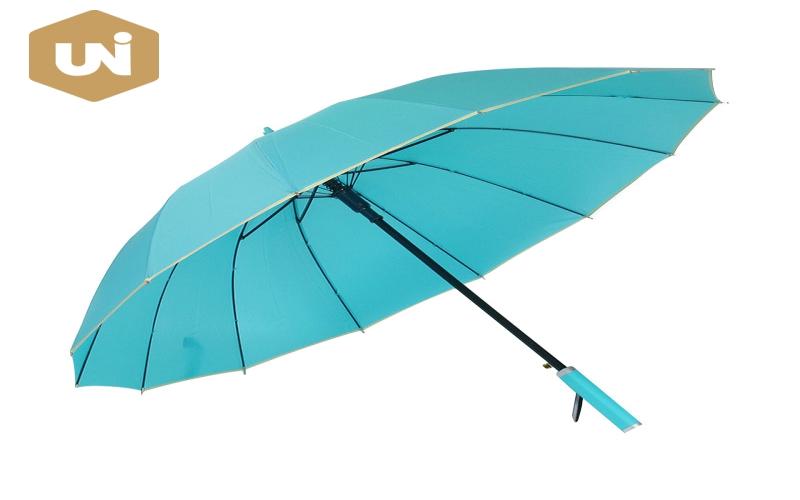 Tại sao người Nhật thường dùng ô dính vào ngày mưa, còn người Trung Quốc lại thích dùng ô gấp